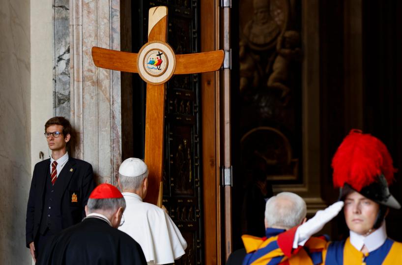 Il Papa domani chiuder&agrave; la Porta Santa, presente Mattarella