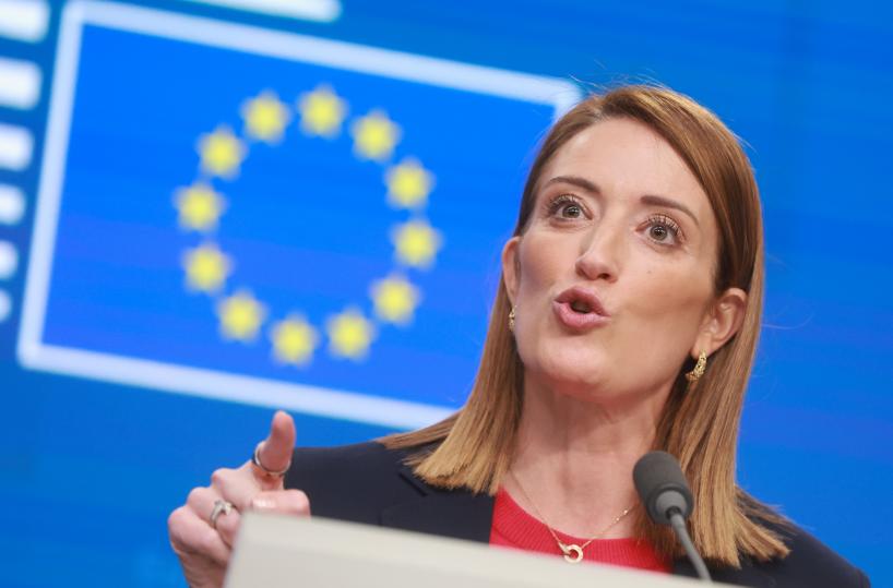 Il Parlamento europeo vieta l'ingresso ai diplomatici iraniani