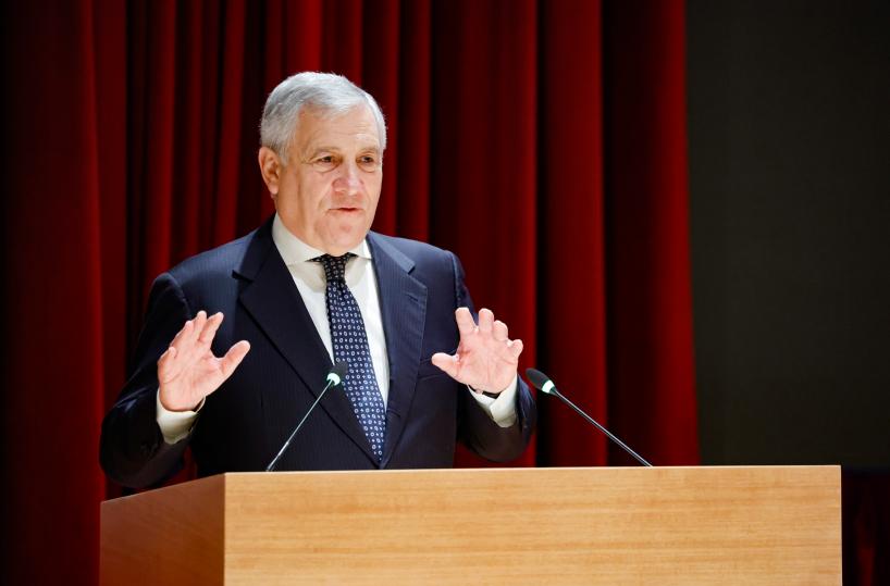 Tajani, si pu&ograve; indicare il premier nel programma ma non sulla scheda