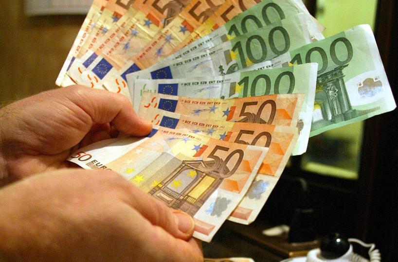 Istat, a novembre l'import -3,2%, l'export +0,4% sul mese