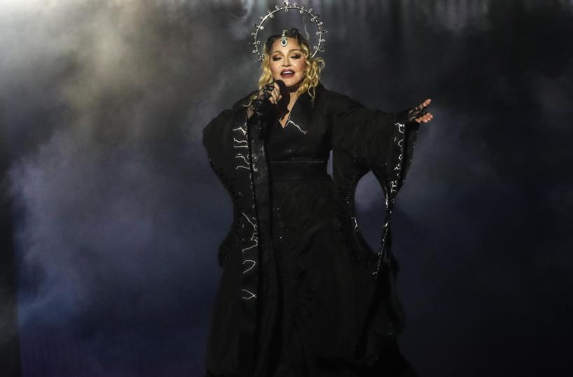 Madonna incita i manifestanti in Iran, 'tenete duro'
