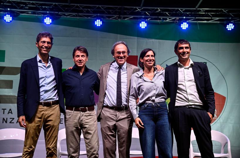 Opposizioni, Meloni venga in Aula per vertice sulla Groenlandia