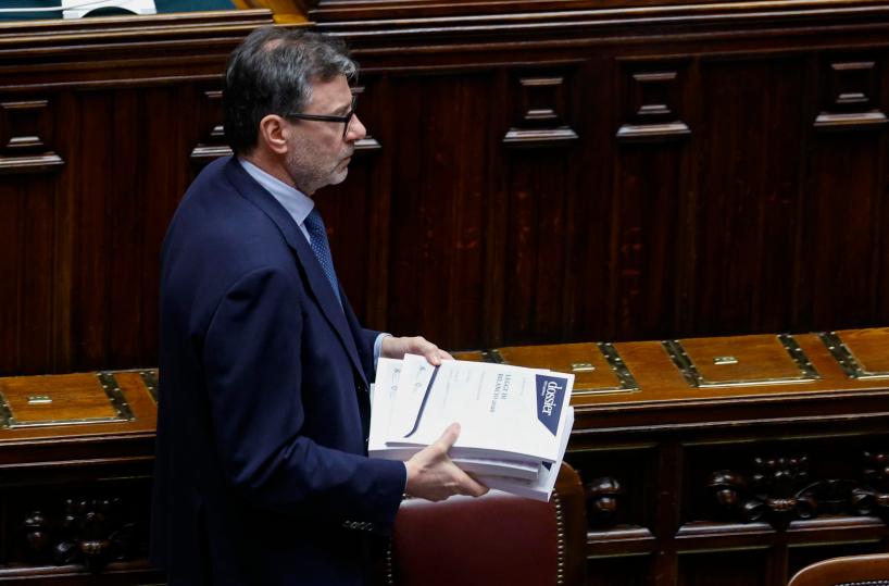 Giorgetti, 'gli interessi calano perch&eacute; il contesto dell'Italia &egrave; migliorato'