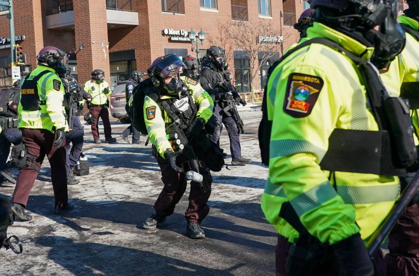 Nyt, video sembrano contraddire governo su uomo ucciso a Minneapolis