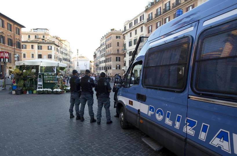 Scontri sull'A1 fra tifosi del Napoli e della Lazio