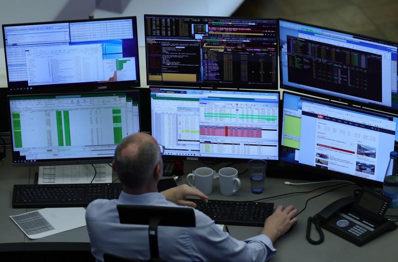 Borsa: l'Europa chiude in ordine sparso, sguardo verso gli Stati Uniti