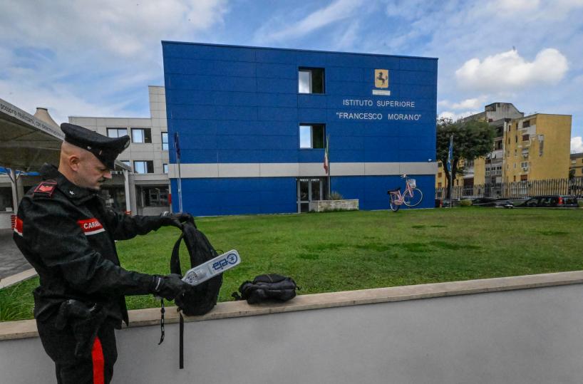 Metal detector nelle scuole, firmata la circolare da Valditara e Piantedosi