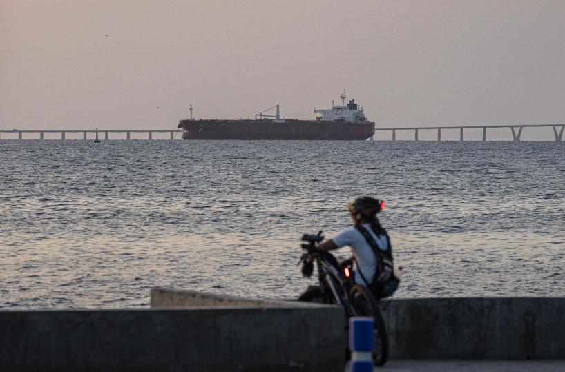 Rally del petrolio, Brent supera 70 dollari ai massimi da settembre