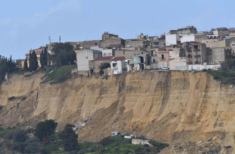 Boccia (Pd), Meloni pensa a Salvini e unit&agrave; centrodestra, non a emergenza Sud
