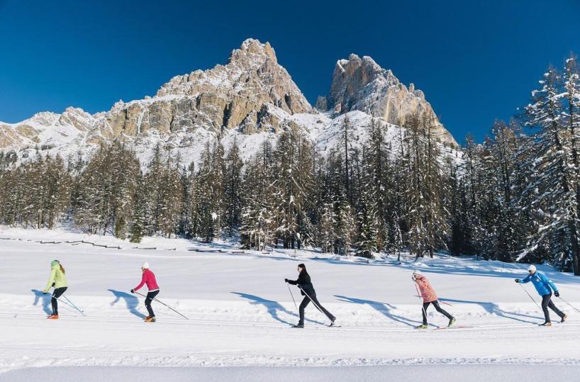 Effetto Olimpiadi Milano Cortina, in vacanza sulla neve 6,2 milioni di italiani