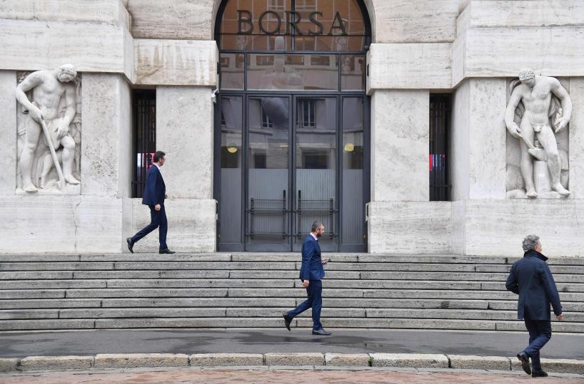 Borsa: Milano (+1%) migliore in Europa con le banche, attesa per la Bce