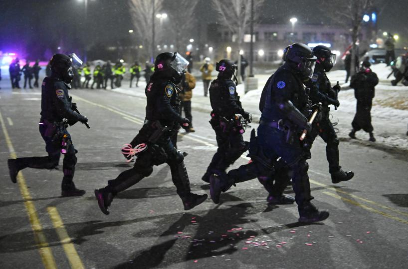 Trump ritira 700 agenti federali dell'immigrazione da Minneapolis