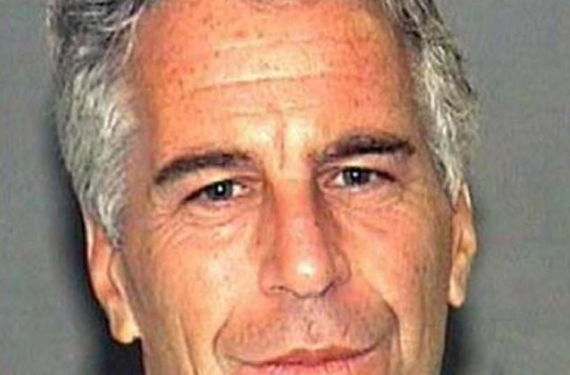 Su Tmz le foto di Epstein morto in cella