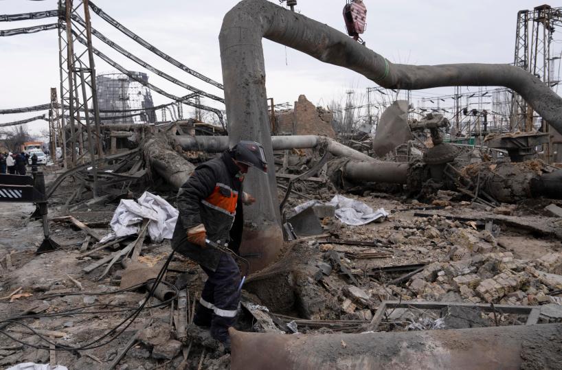 Zelensky, 'notte di massicci raid russi con 400 droni e 40 missili'