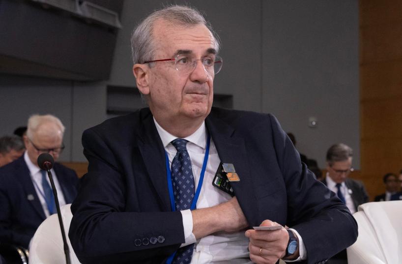 Governatore della Banca di Francia Villeroy lascia l'incarico a giugno