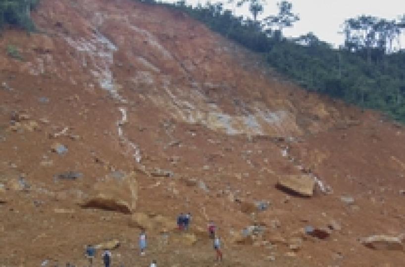 Mille morti onda fango Sierra Leone 14/8