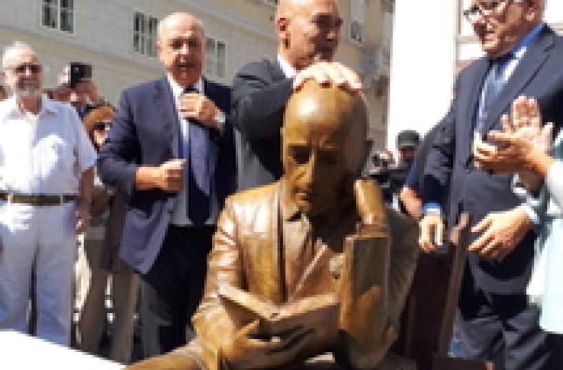 Croatia protests D'Annunzio statue in Trieste