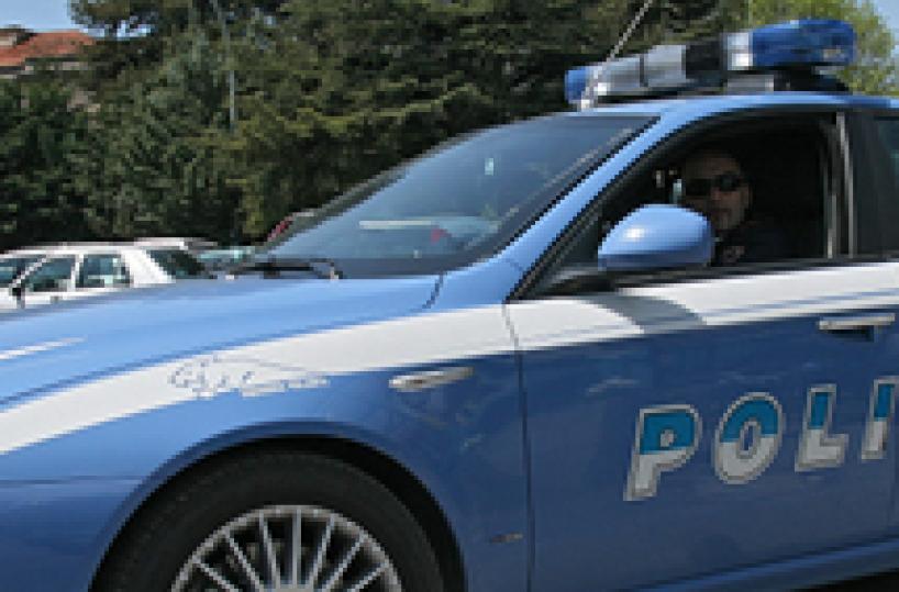 Charred body found next to burning car (3)