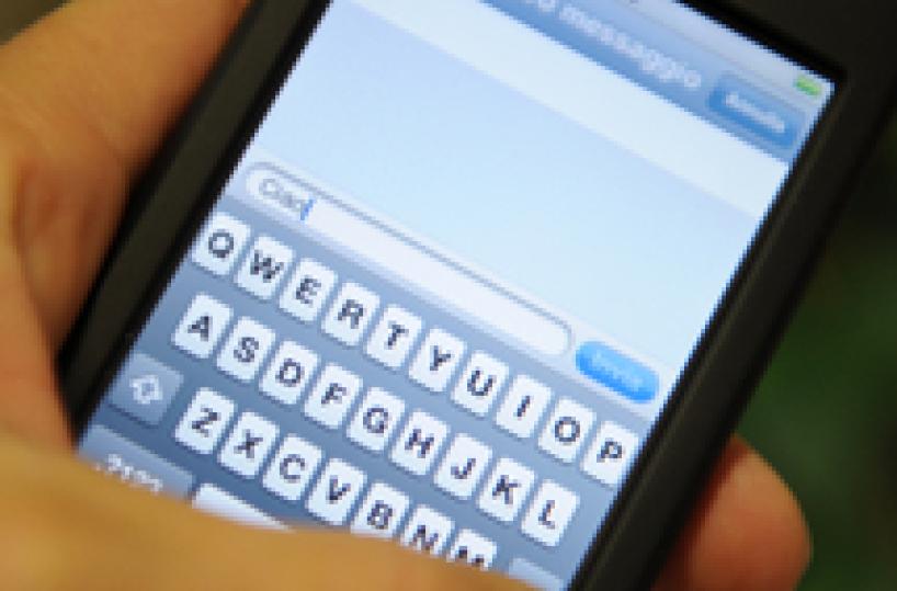 Brindisi, usavano telefonini in carcere: 41 detenuti indagati