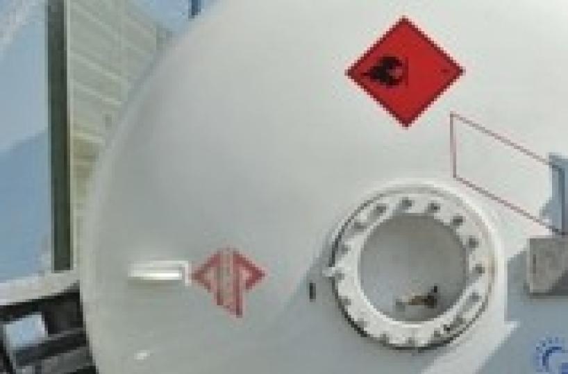 Picerno, ruba 3mila litri  di gasolio da una cisterna arrestato 37enne campano