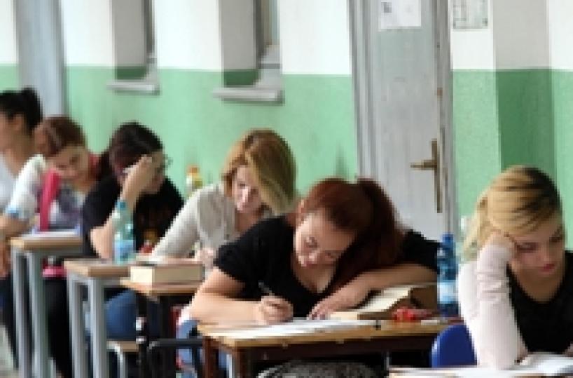 Maturit&agrave;: si celebra rito dei 100 giorni