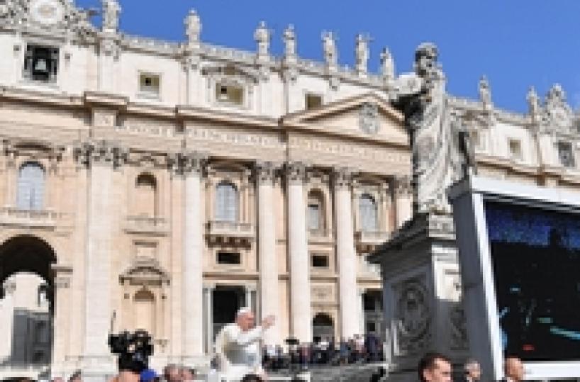 Papa: sabato 8 'un minuto per la pace'