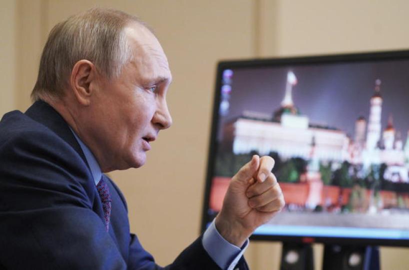 Relazione Ue-Russia, contenere Mosca e aiutare spinte democratiche