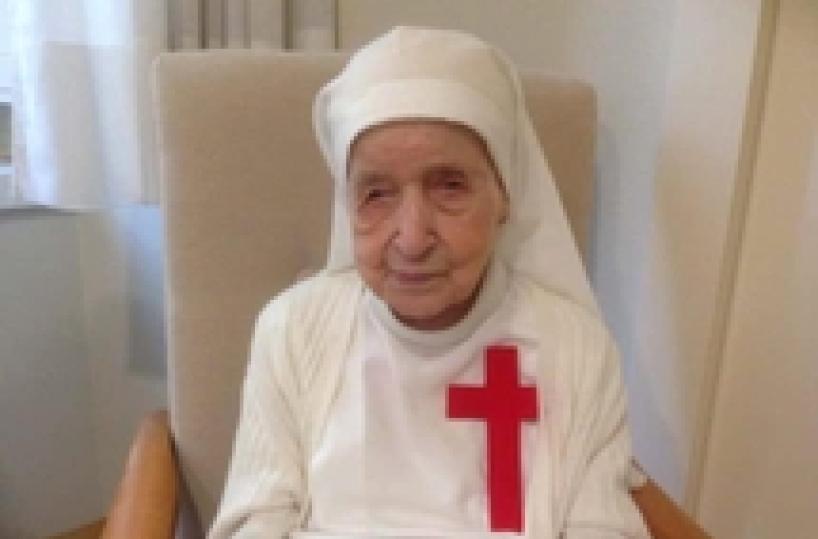 Suora più anziana Italia compie 110 anni