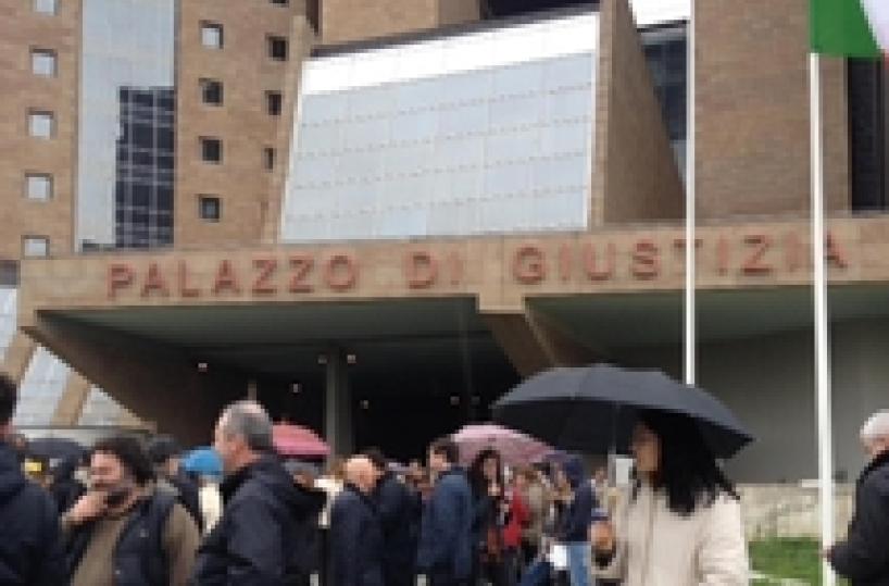 Escort Firenze: processo,torna la Merlin