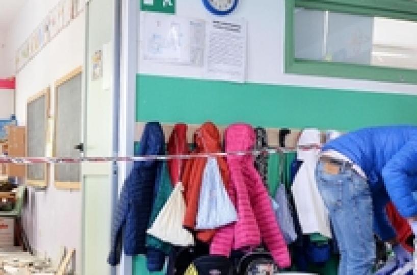 Nichelino, crolla soffitto a scuola: una bimba ferita