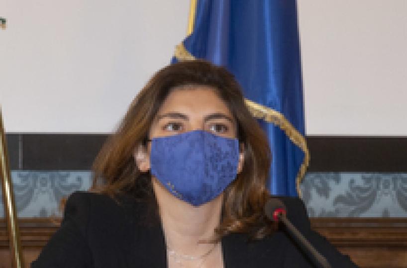 Vice ministro Castelli: «Da nidi ad anziani, stessi fondi per tutti i Comuni»
