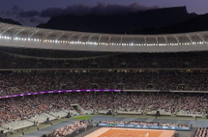 Tennis: 48mila spettatori per show Federer-Nadal, è record