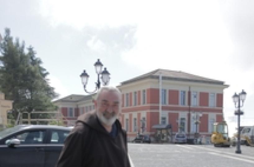Corto su Padre Pio a Pietrelcina