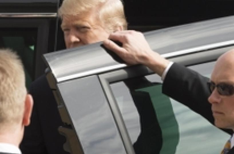 Trump fa giro della pista di Daytona