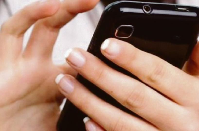 Quattro baresi su dieci chiedono prestiti per smartphone costosi o vestiti alla moda