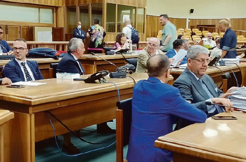 Corruzione e peculato, a Foggia slitta l’udienza per gli ex amministratori