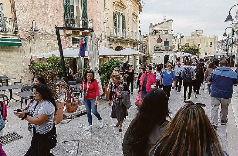 Turisti come a Pasqua: a Matera c’è il pienone