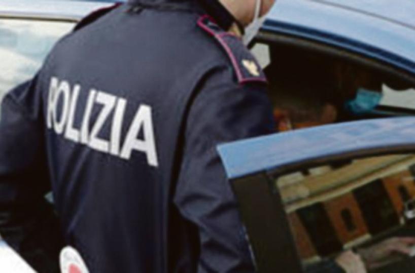Tenta di rubare un&rsquo;autovettura parcheggiata: 57enne arrestato dalla Polizia di Stato