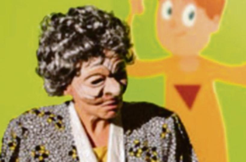 Bari, applausi per «Regina Madre», un mondo di comicità e tragedia
