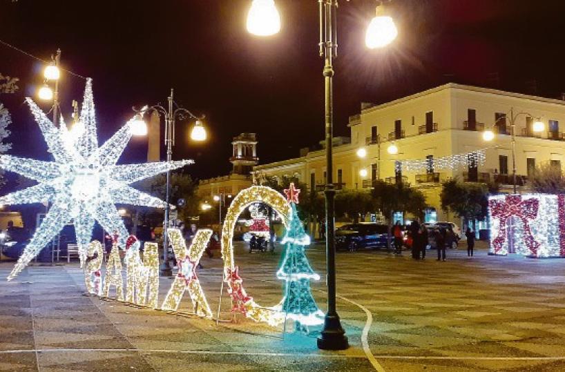 Natale 2022 in Puglia: ovunque si festeggia ma a Bari niente dj set