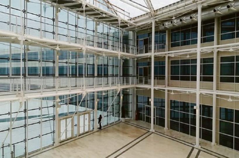 Plafoniere d’oro in sede Regione Puglia, la Procura chiede il processo per i tecnici