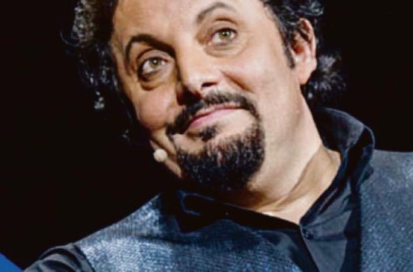 Brignano arriva a Bari con «Diamoci del tu» e il Teatroteam è già sold out