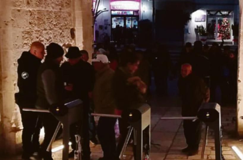 Polignano, tangenti su «Meraviglioso Natale»:  accusato e accusatore a confronto