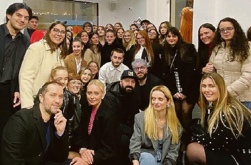 Lecce, l’istituto Cordella alla Fashion week con la collezione dedicata a Elton John