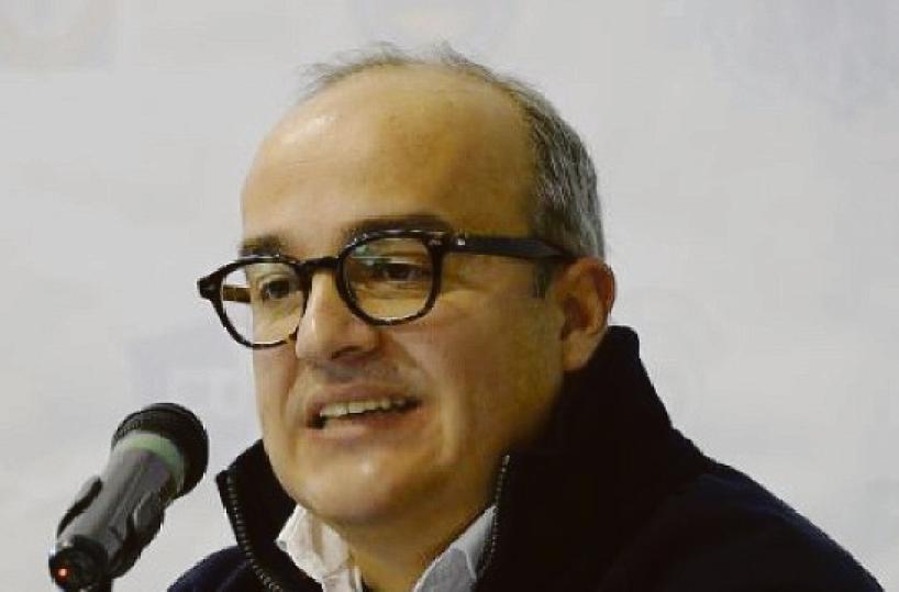 Puglia, Lerario si difende attaccando: «Sugli appalti c’erano pressioni» 