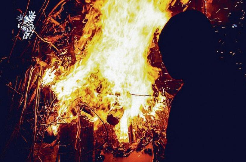 San Giuseppe, la festa del fuoco tra mangiafuoco, giocolieri e street music