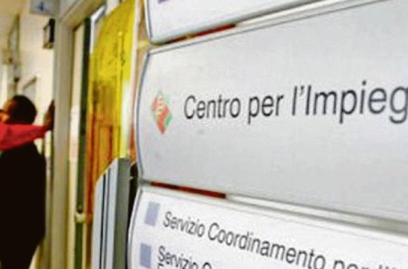 Bari, 59enne denuncia il centro per l’impiego: «Io cancellato dagli elenchi»