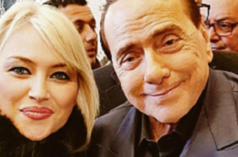Berlusconi, i fan lucani scatenati sui social tra selfie e preghiere
