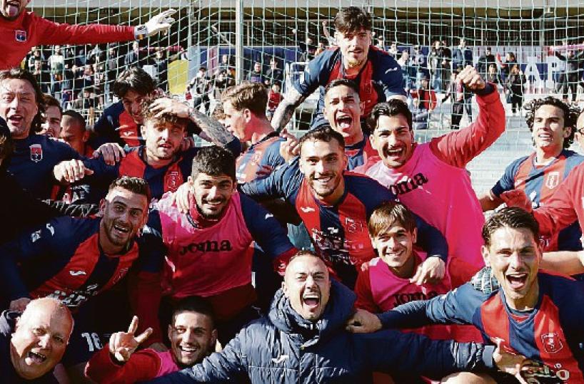 Il Taranto fa l’impresa, Pescara demolito e salvezza infiocchettata
