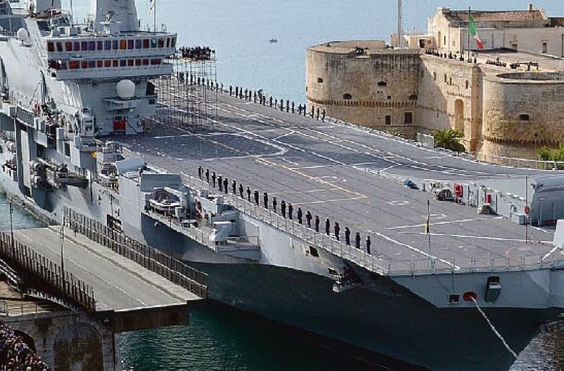 Taranto, la Marina apre le basi: visite a bordo delle navi
